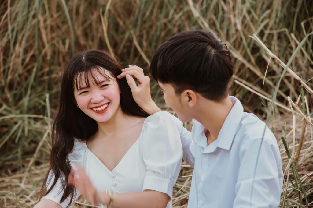 10 Signs He Truly Loves You: Relationship Advice for Women