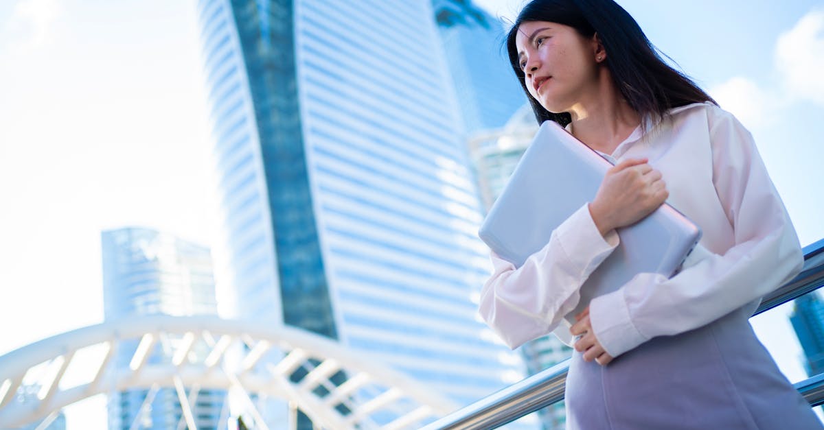woman entrepreneur lonely Hyderabad city lights