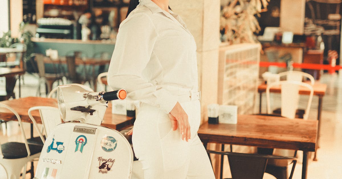 Hyderabad professional woman cafe