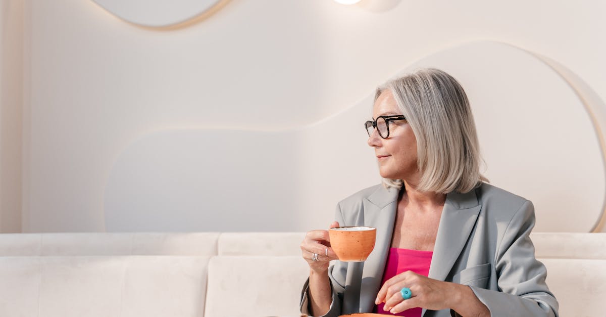 empty nester woman cafe