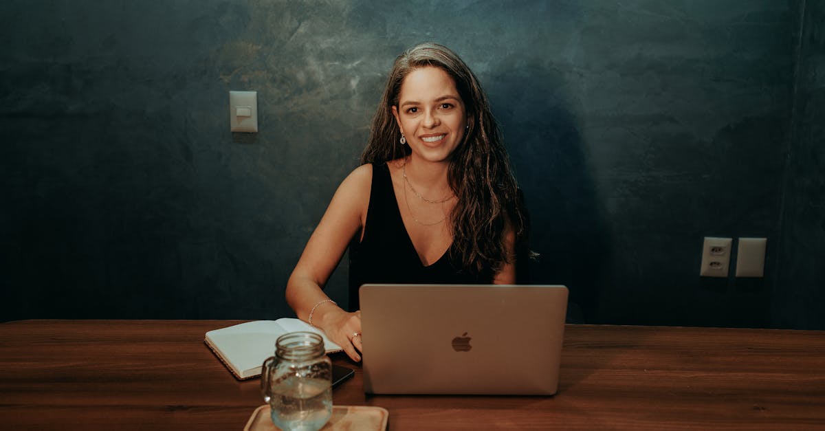 entrepreneur woman laptop evening