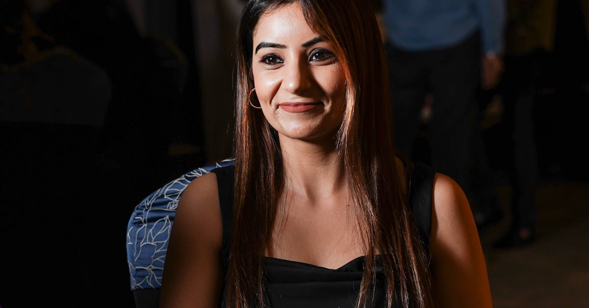 Hyderabad professional woman evening