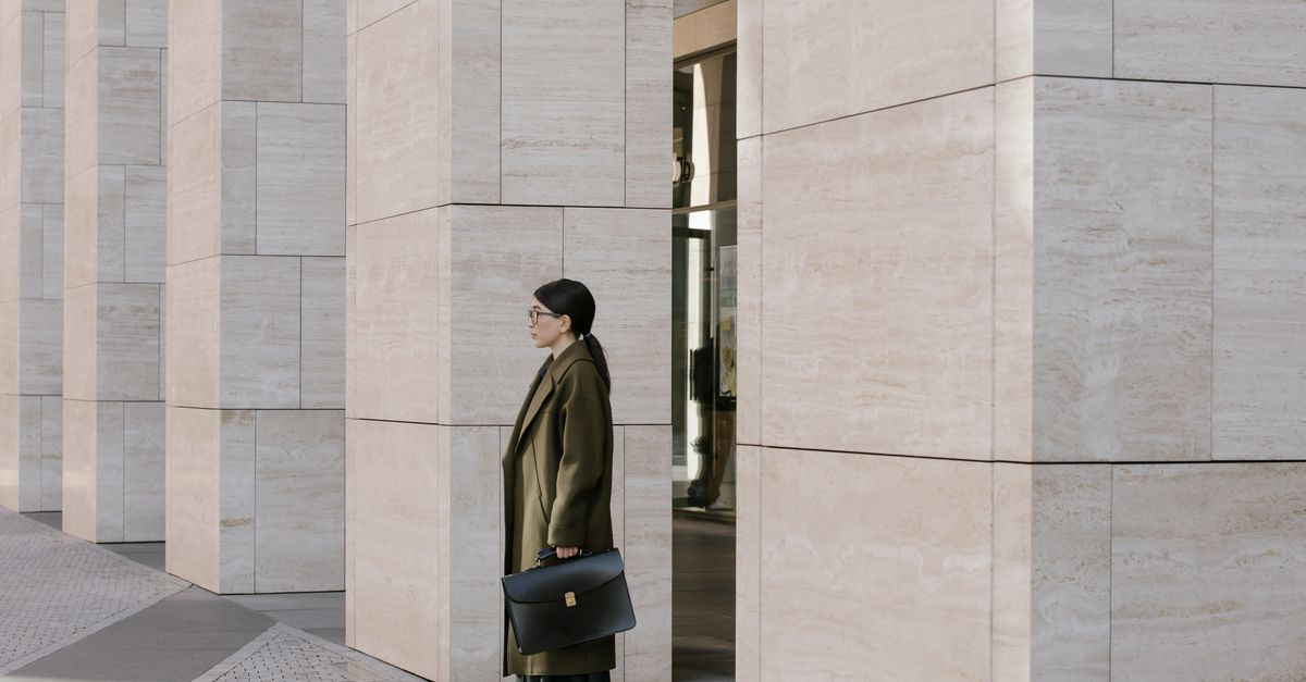 career woman Hyderabad alone