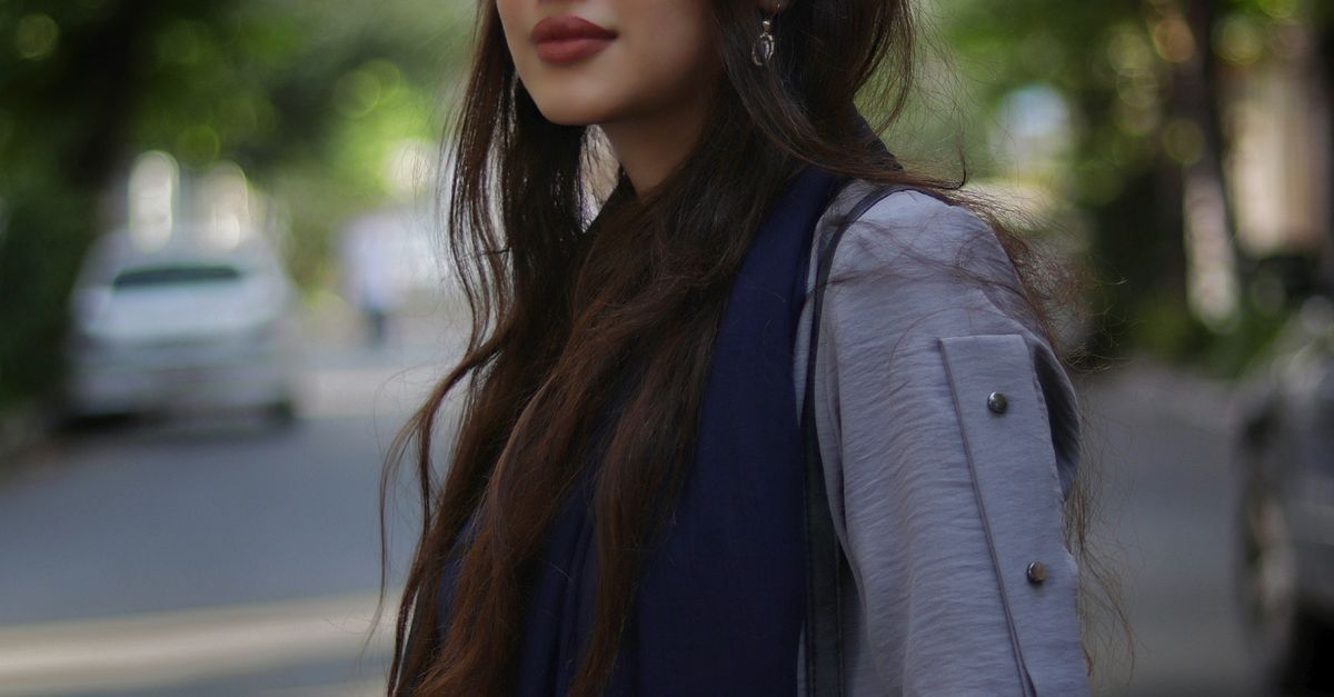 divorced woman alone hyderabad