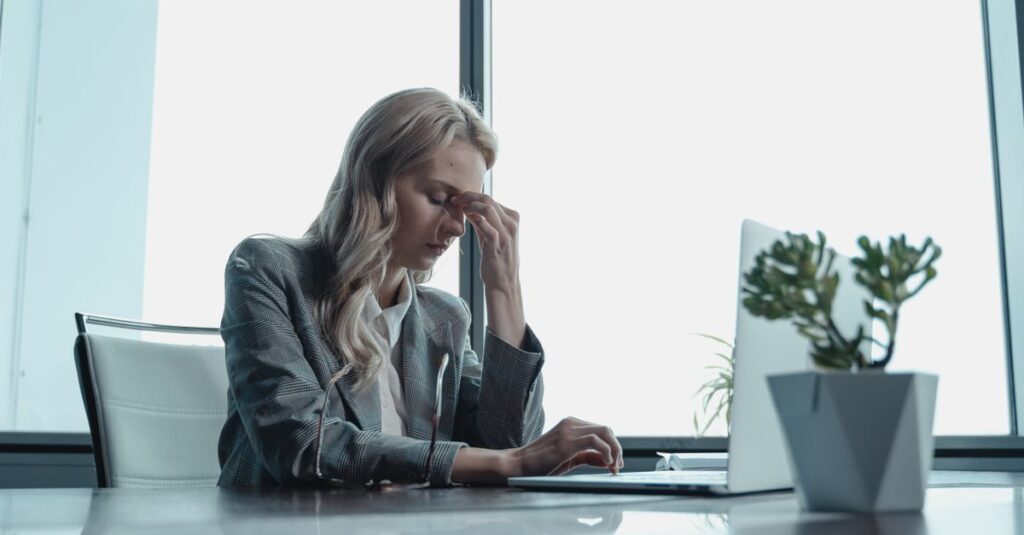 Understanding Relationship Stress Management for Single Working Women in Financial District Hyderabad