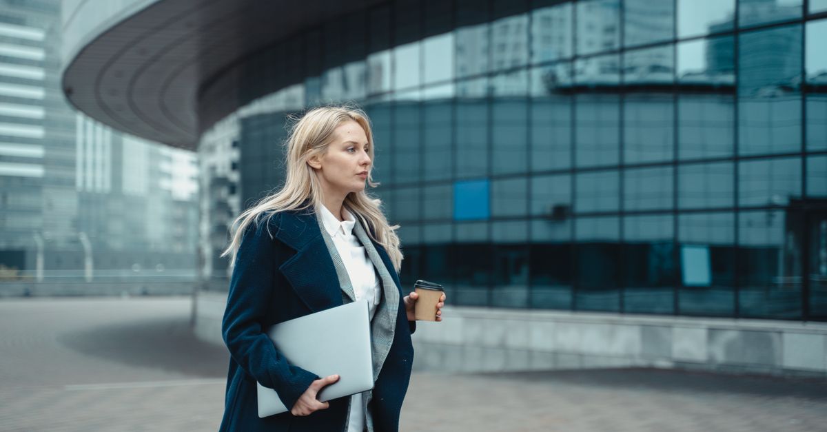 professional woman entrepreneur city office